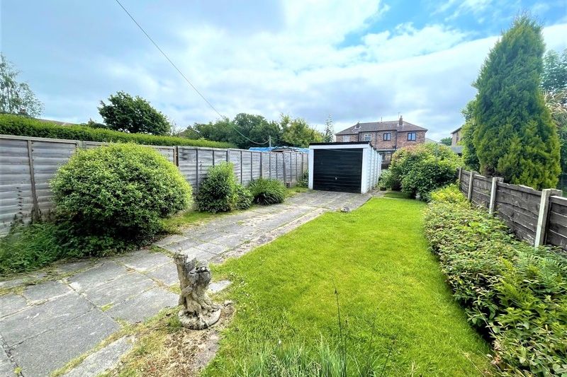 2 bed Semi-Detached House For Auction