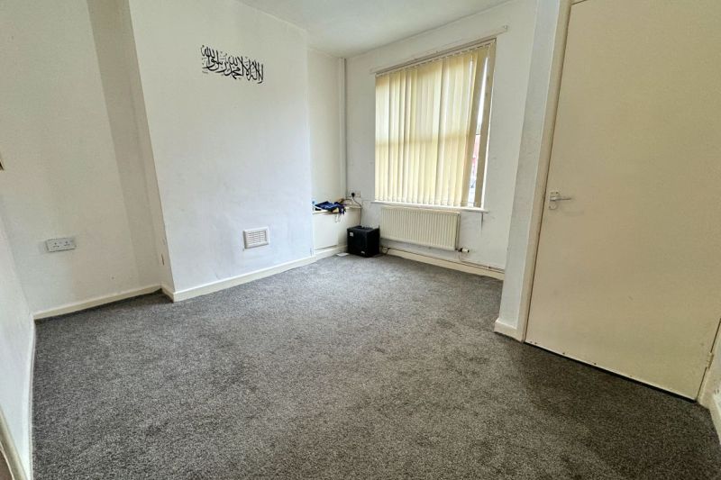 1 bed Terraced House For Auction