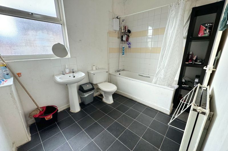 1 bed Terraced House For Auction