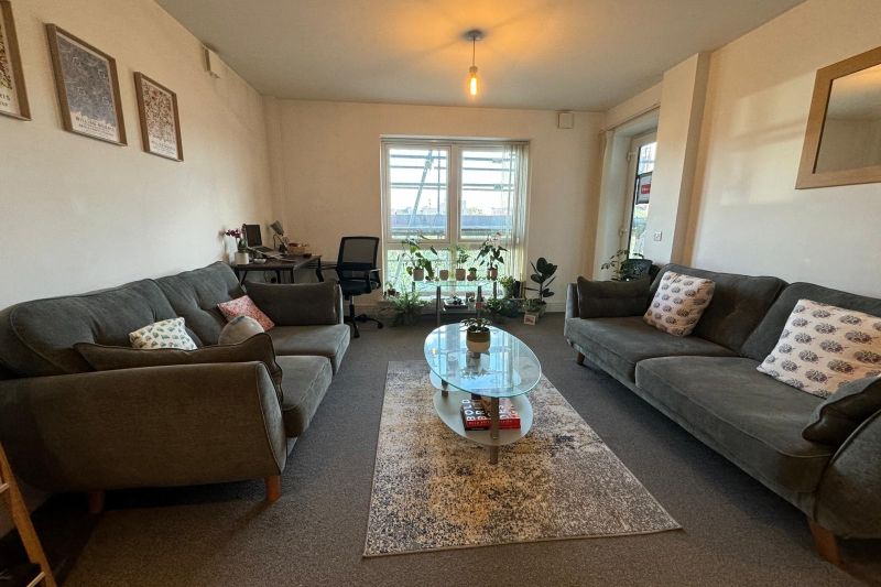 2 bed Apartment For Auction