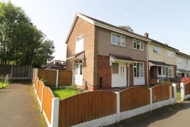 3 bed End Terrace House For Auction