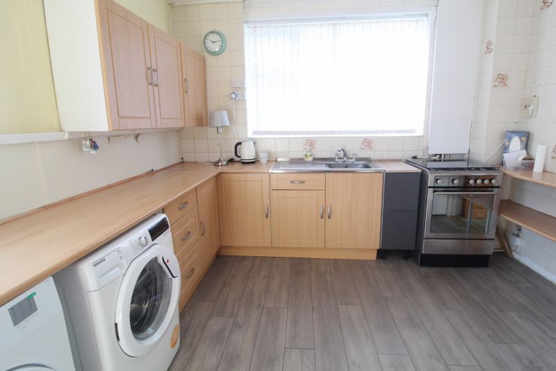 3 bed End Terrace House For Auction