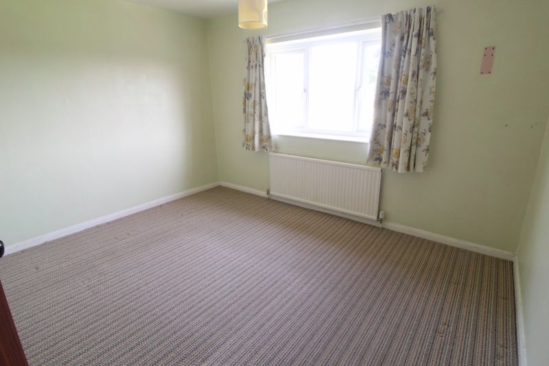 3 bed End Terrace House For Auction