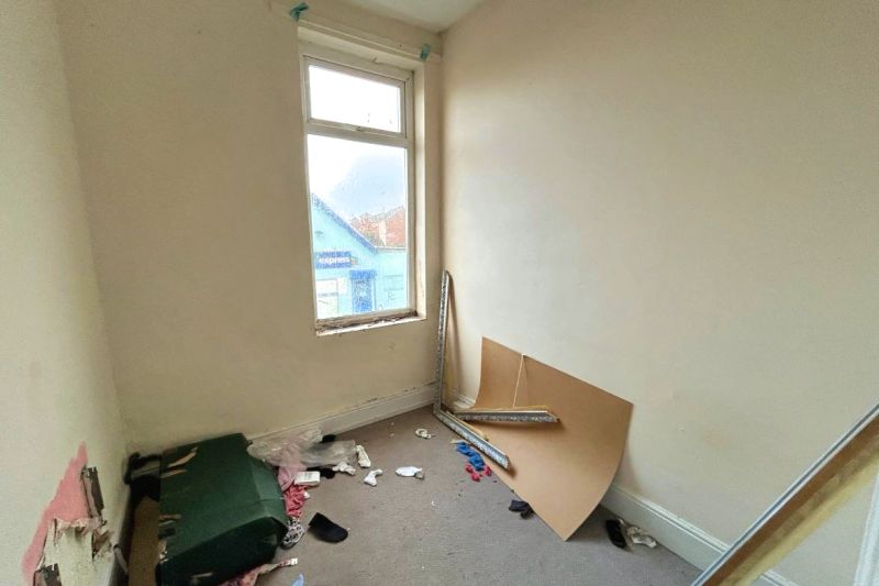 4 bed Terraced House For Auction