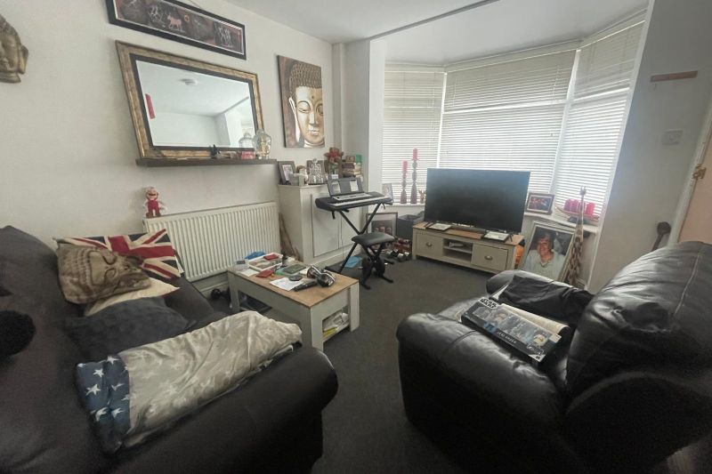 2 bed Semi-Detached House For Auction