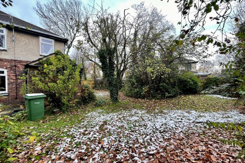 3 bed Semi-Detached House For Auction