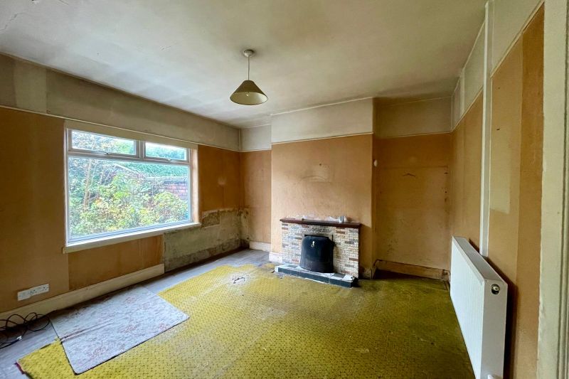 3 bed Semi-Detached House For Auction