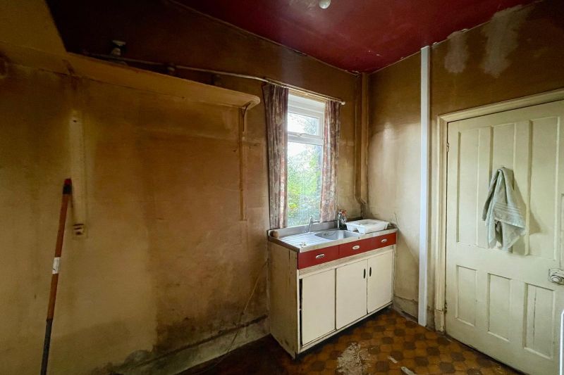 3 bed Semi-Detached House For Auction
