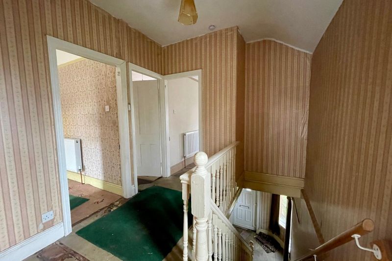 3 bed Semi-Detached House For Auction