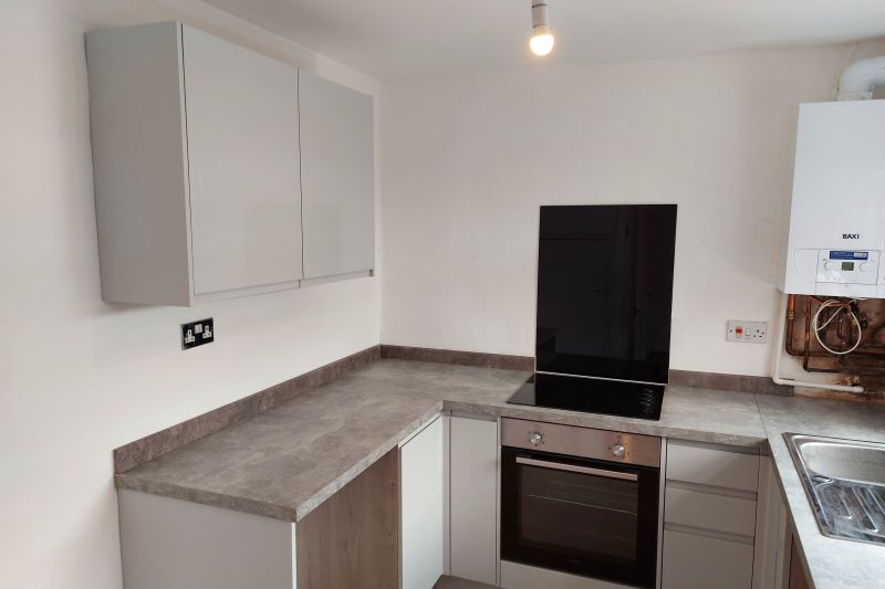 2 bed Terraced House For Auction