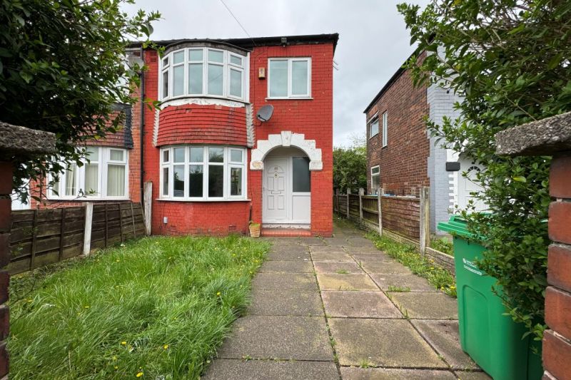 3 bed Semi-Detached House For Auction