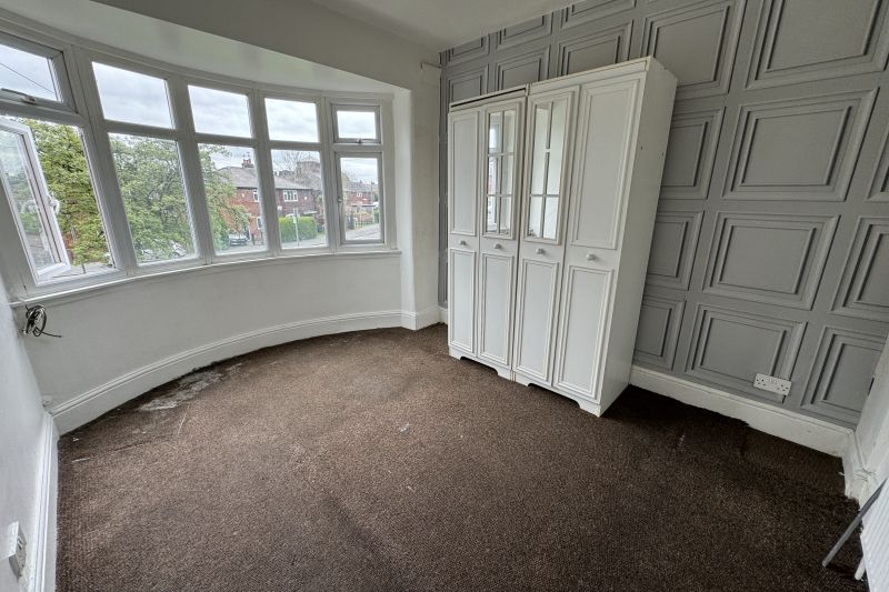 3 bed Semi-Detached House For Auction