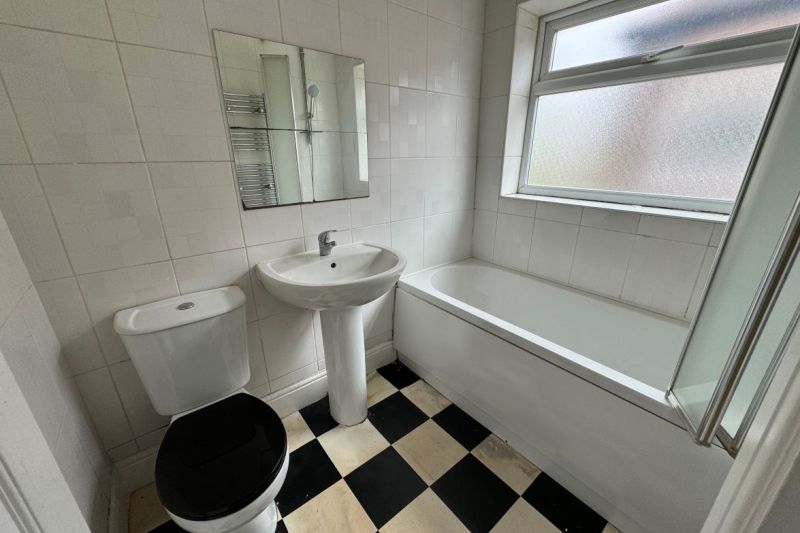 3 bed Semi-Detached House For Auction