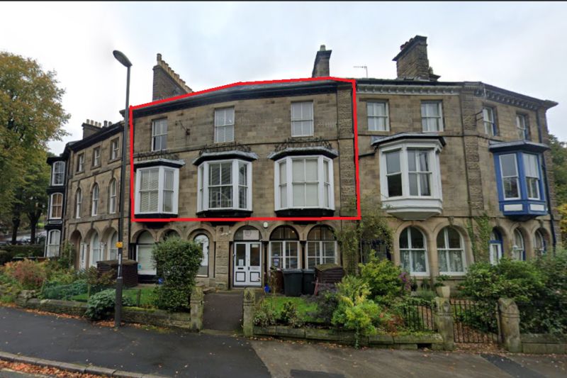 11 bed Apartment For Auction