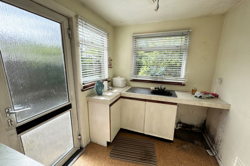 3 bed Semi-Detached House For Auction