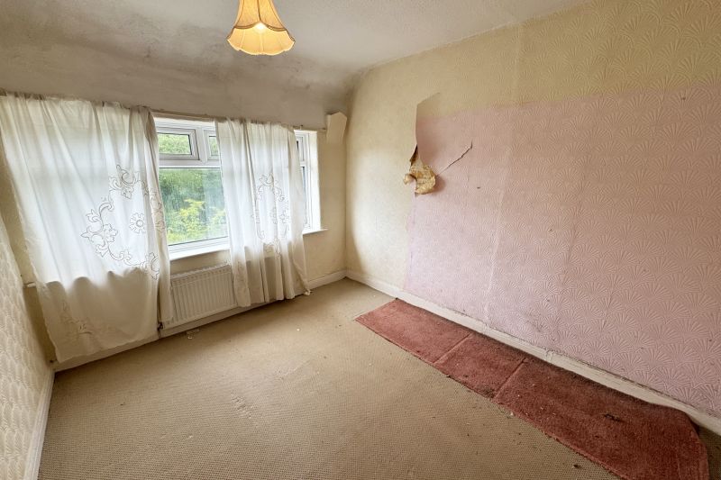 3 bed Semi-Detached House For Auction