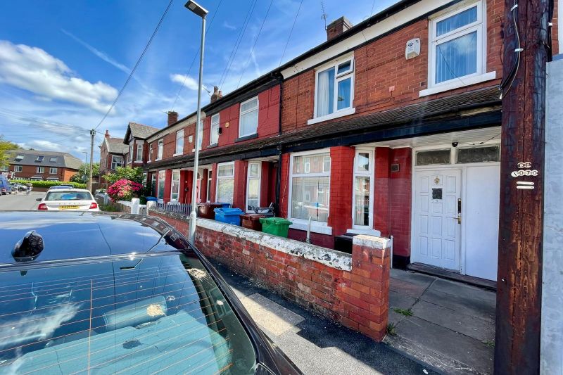 3 bed Terraced House For Auction