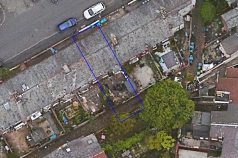 3 bed Terraced House For Auction