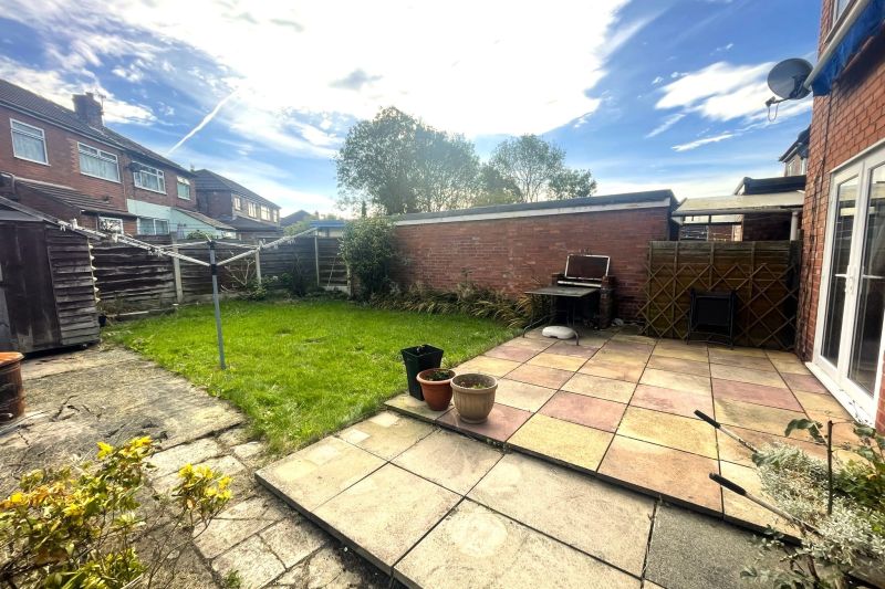3 bed Detached House For Auction