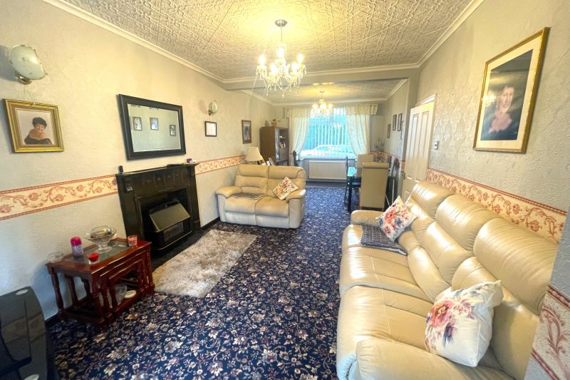 3 bed Detached House For Auction