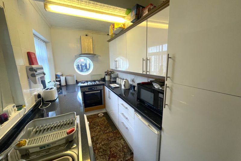 3 bed Detached House For Auction