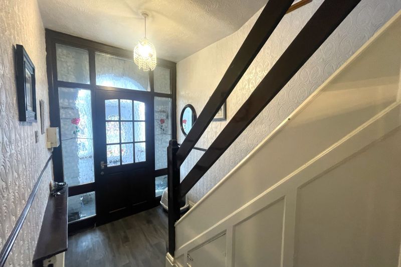 3 bed Detached House For Auction