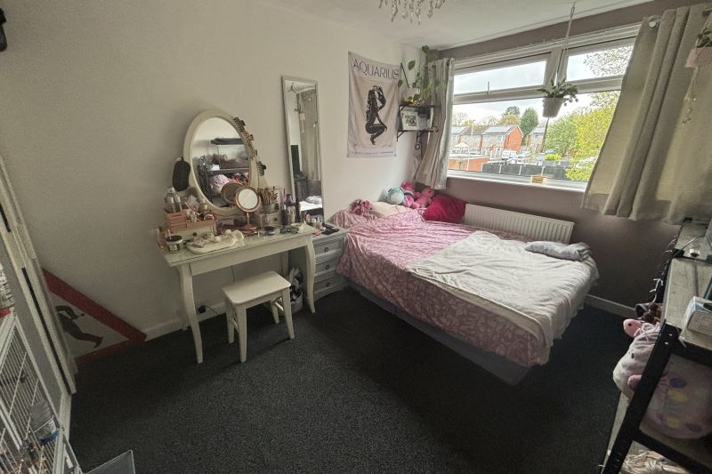 3 bed Terraced House For Auction