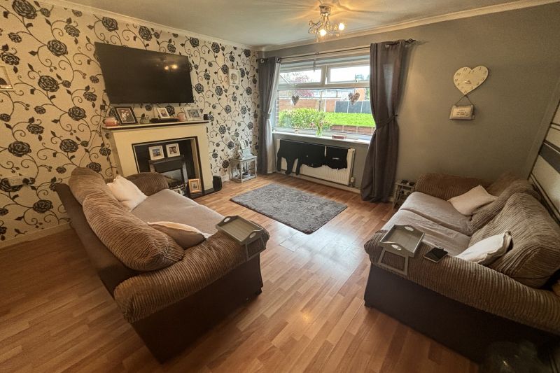 3 bed Terraced House For Auction