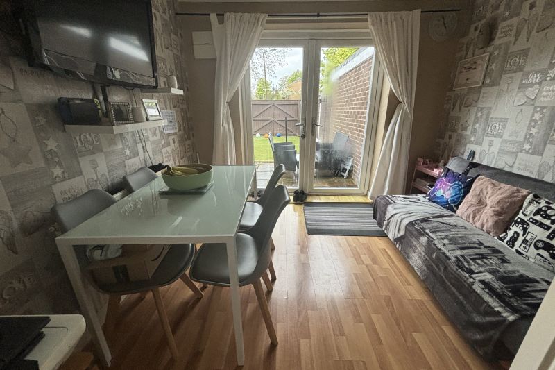 3 bed Terraced House For Auction