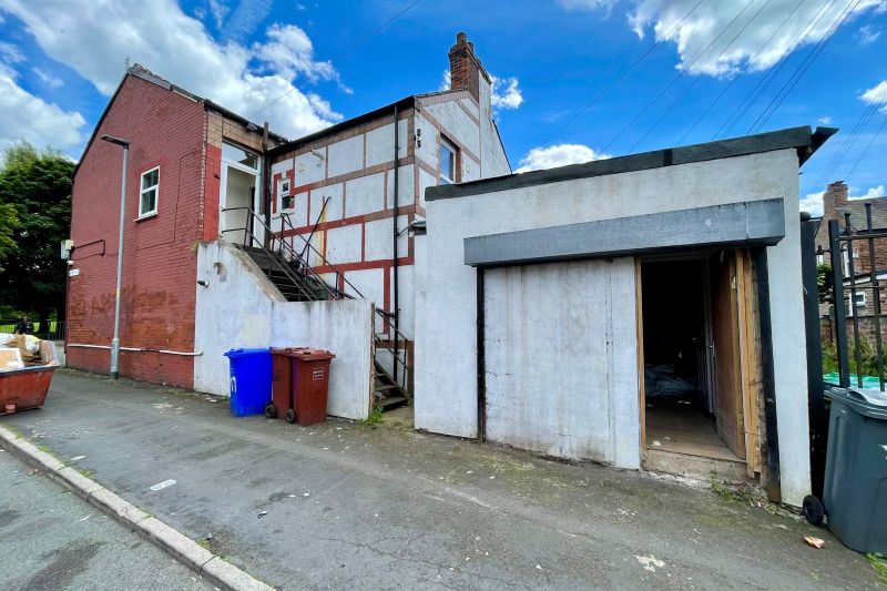 1 bed Mixed Use Commercial For Auction