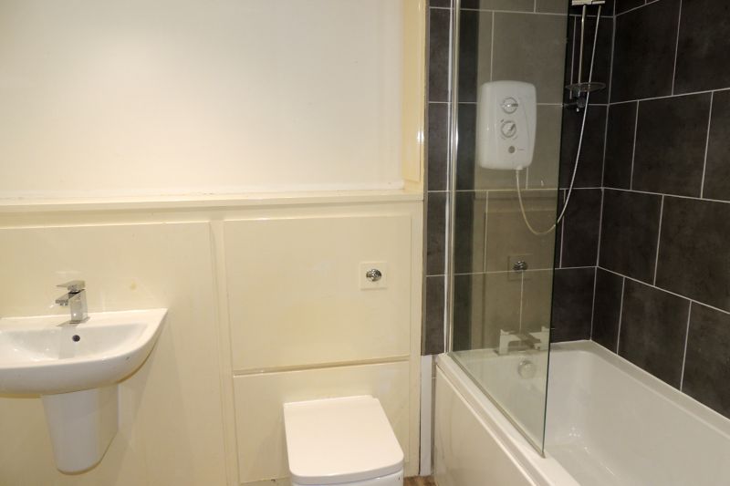 1 bed Ground Floor Apartment For Auction