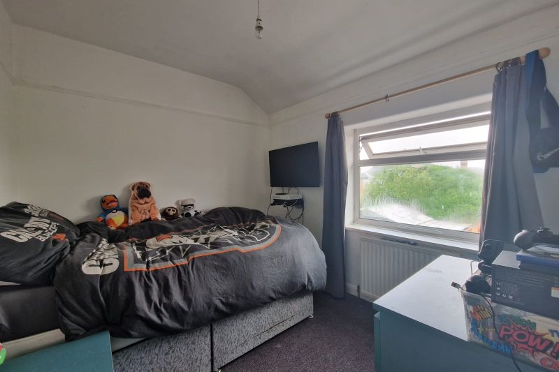 3 bed Semi-Detached House For Auction
