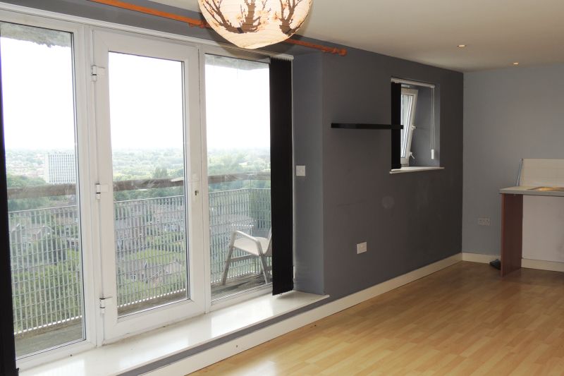 1 bed Apartment For Auction