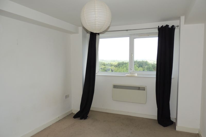 1 bed Apartment For Auction