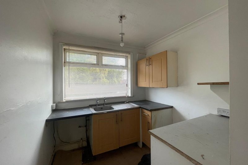 1 bed Mixed Use Commercial For Auction