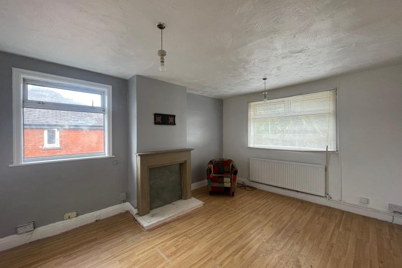 1 bed Mixed Use Commercial For Auction