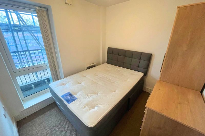 2 bed Apartment For Auction