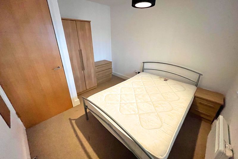 2 bed Apartment For Auction