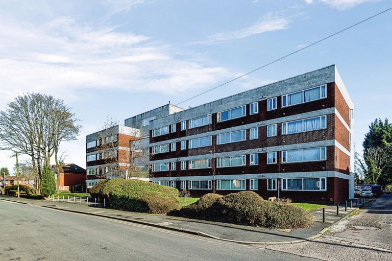 1 bed Apartment For Auction