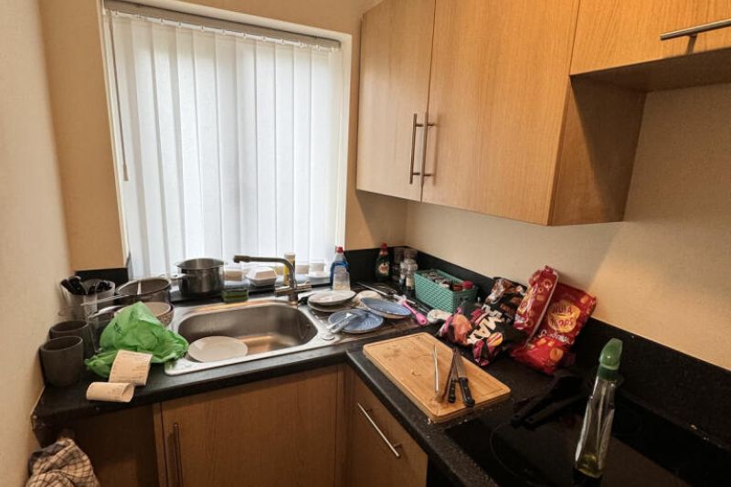 1 bed Apartment For Auction