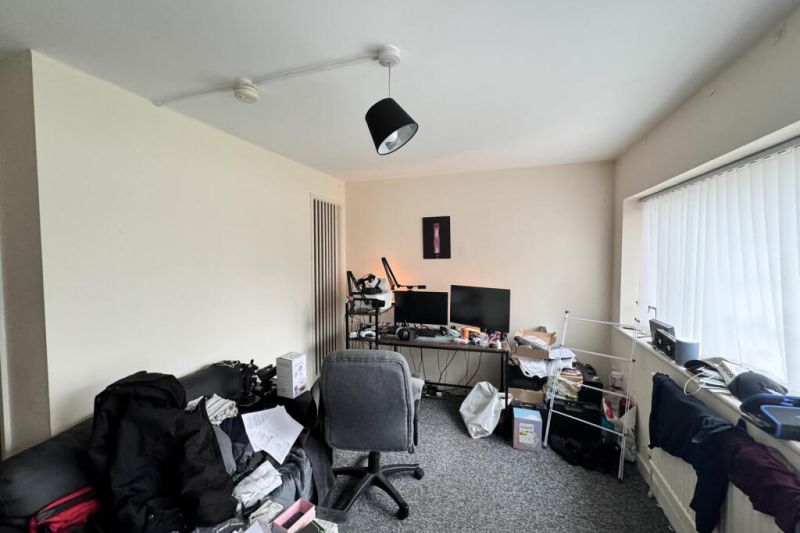 1 bed Apartment For Auction