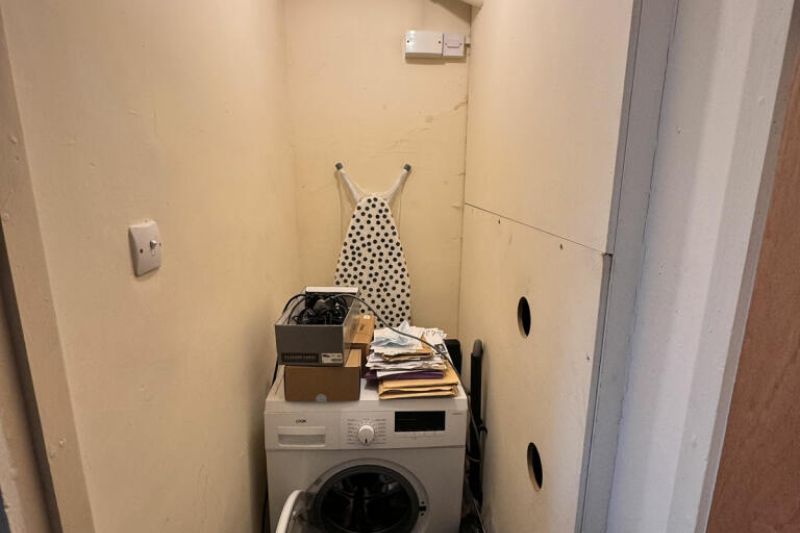 1 bed Apartment For Auction