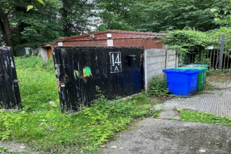 Building Plot Land For Auction
