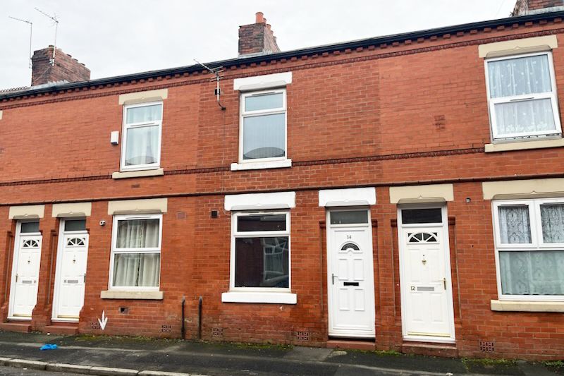 2 bed Terraced House For Auction