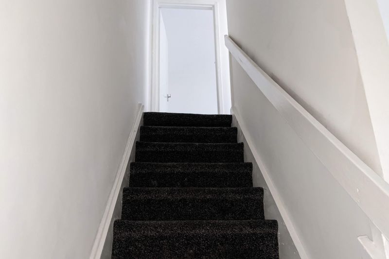 2 bed Terraced House For Auction