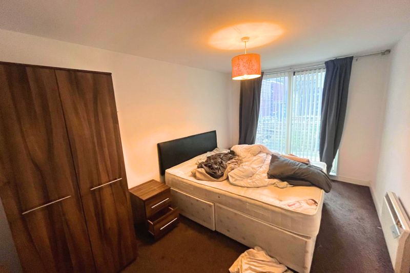 2 bed Apartment For Auction