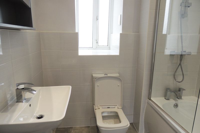 2 bed Penthouse Apartment For Auction