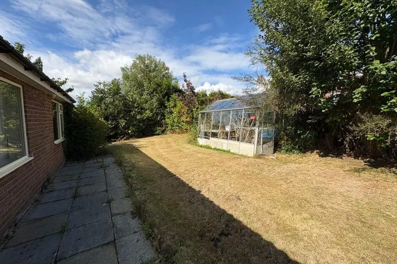 4 bed Detached Bungalow For Auction