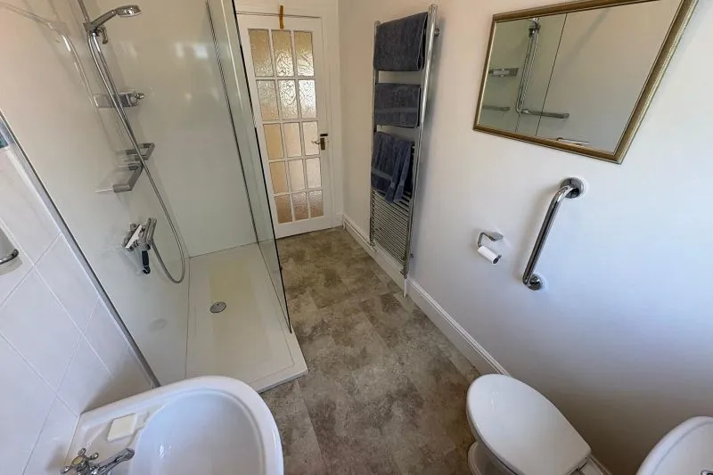 4 bed Detached Bungalow For Auction