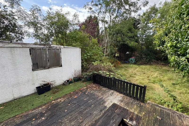 4 bed Semi-Detached House For Auction